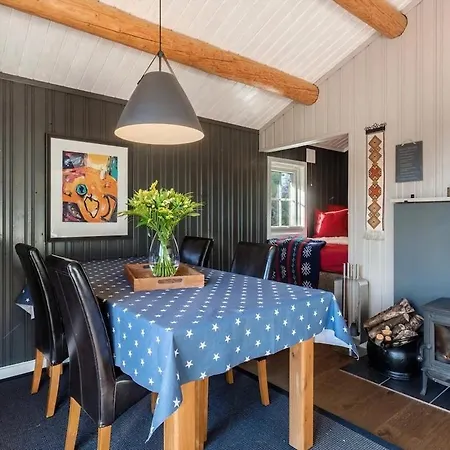 Great Mountain In Sirdal With Hot Tub And Views!