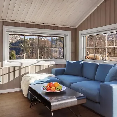 Great Mountain In Sirdal With Hot Tub And Views!